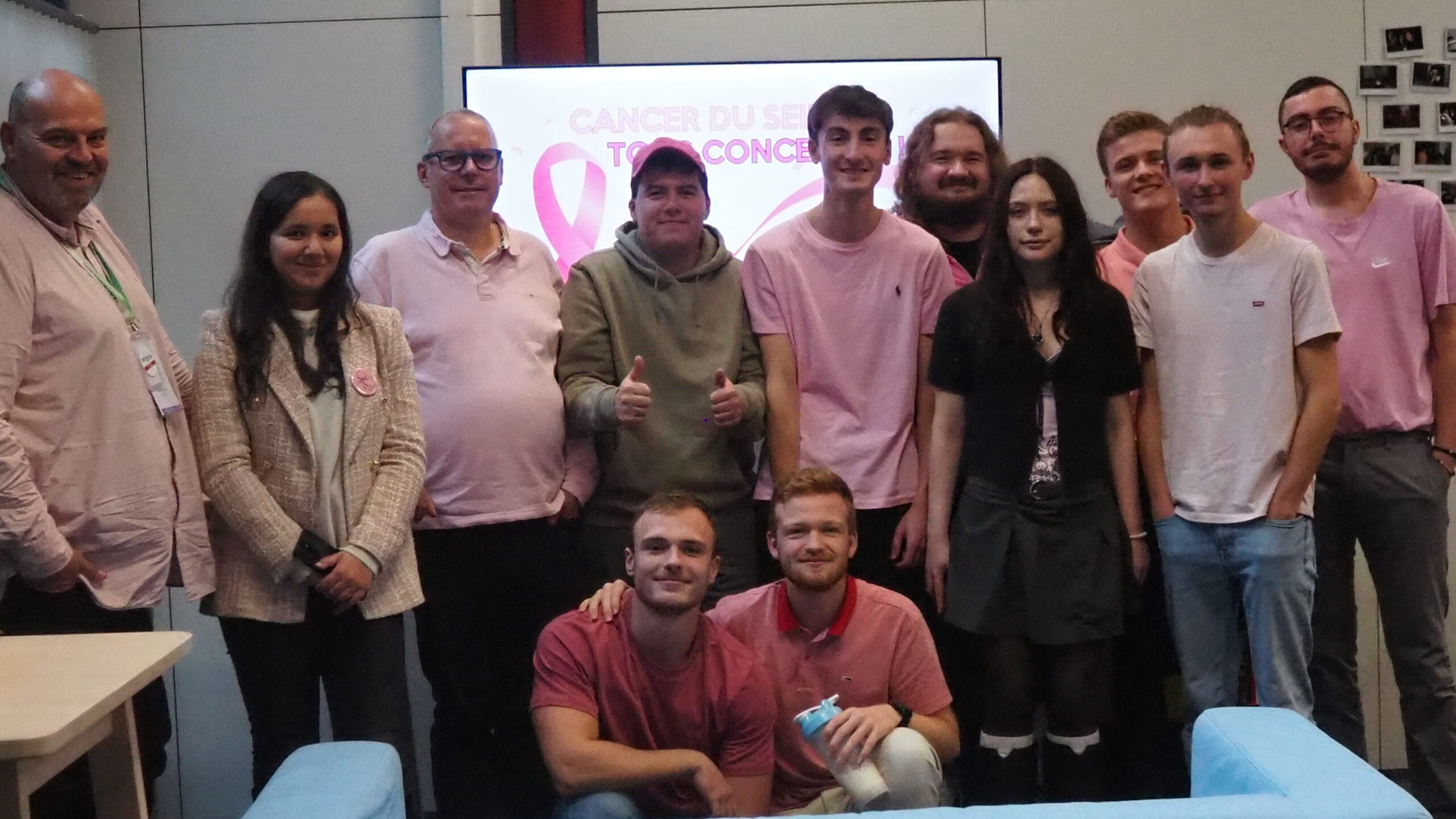 l'école Enigma, école informatique sur Lille, a fait un goûter solidaire pour Octobre rose le 17 octobre 2024